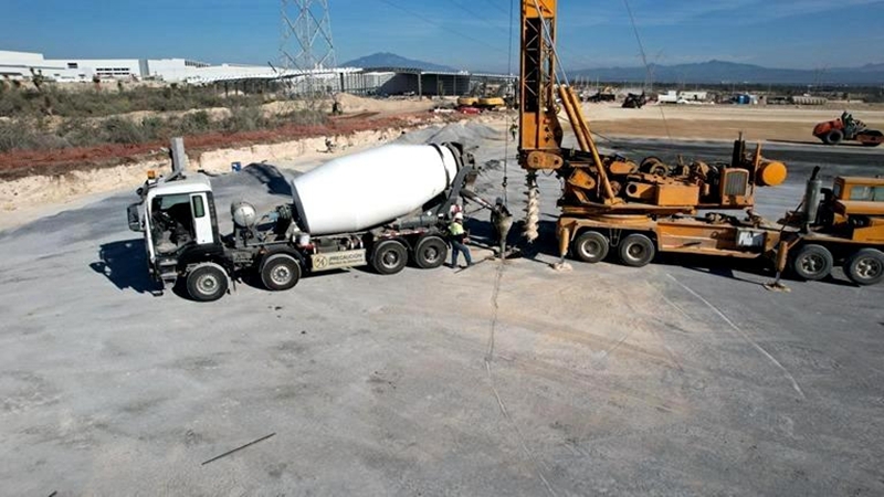 Huali Development Strategy Bonded Warehouse Pile Foundation Project